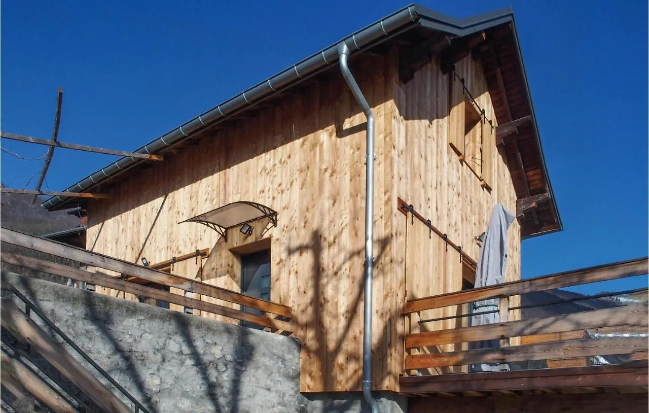 Beautiful Home In Saint-Pierre-Dalbigny Juvigny  Holiday home Juvigny (Haute-Savoie)