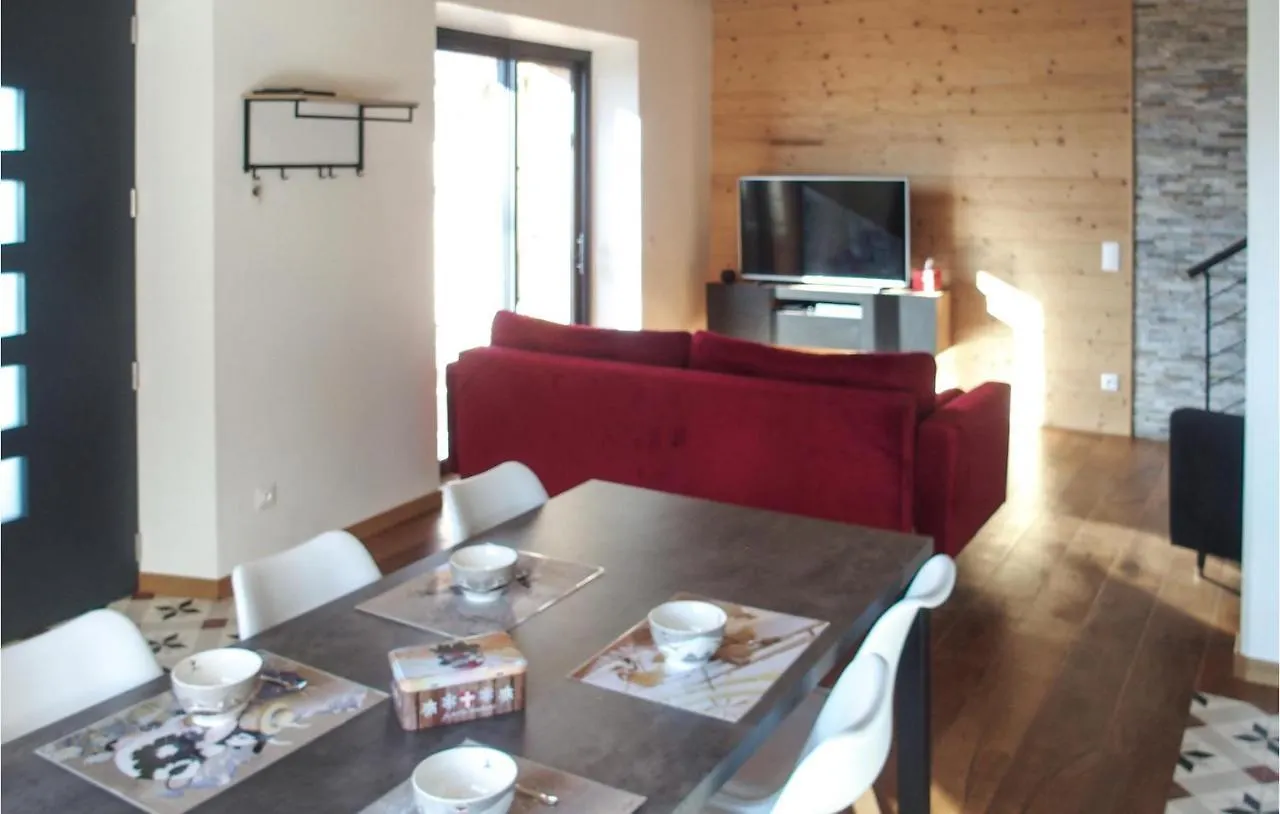 Beautiful Home In Saint-Pierre-Dalbigny Juvigny  Holiday home